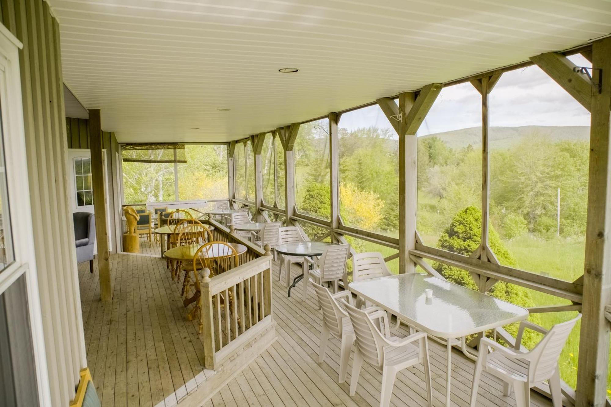 Chanterelle Inn & Cottages บัดเดค ภายนอก รูปภาพ